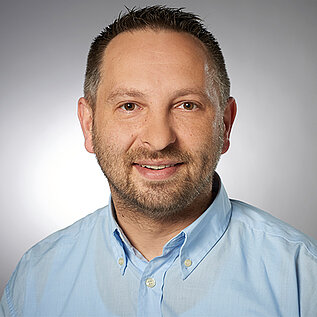 Portrait von Jonny Köpke, Teamleiter Logistik und Fahrdienst-Anmeldung bei SWF Siegen.