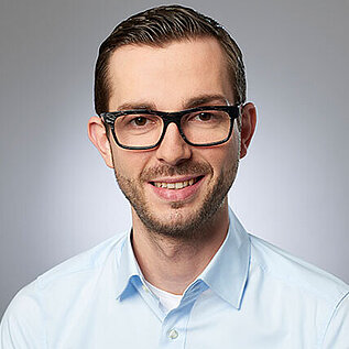 Portrait von Dipl.-Ing. Benjamin Langer, Geschäftsführer und EnMB bei SWF Siegen.